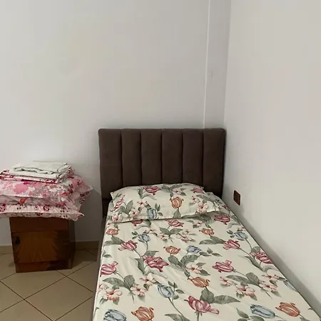 Comfortable And Luxurious Apartment Kamez